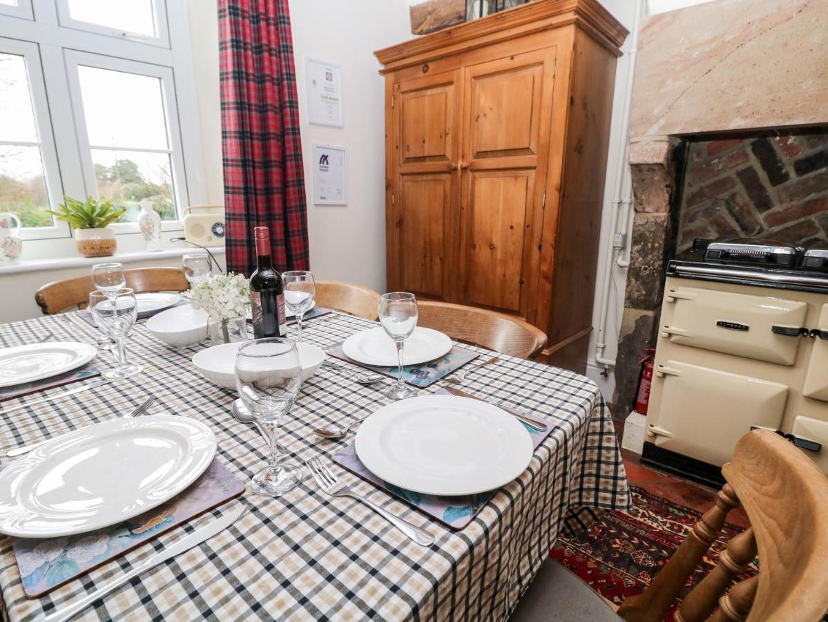 Вилла Quarry House Whiston  Экстерьер фото