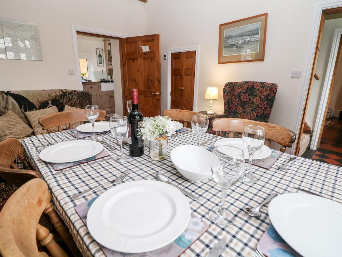 Вилла Quarry House Whiston  Экстерьер фото
