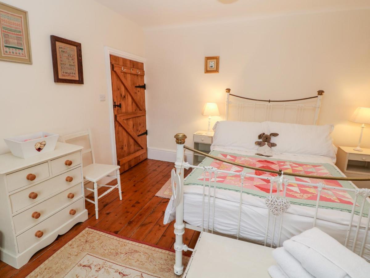 Вилла Quarry House Whiston  Экстерьер фото