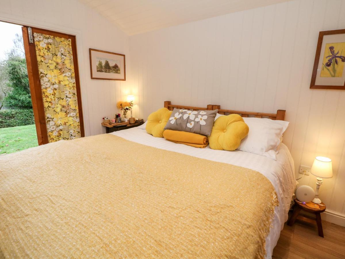 Вилла Quarry House Whiston  Экстерьер фото