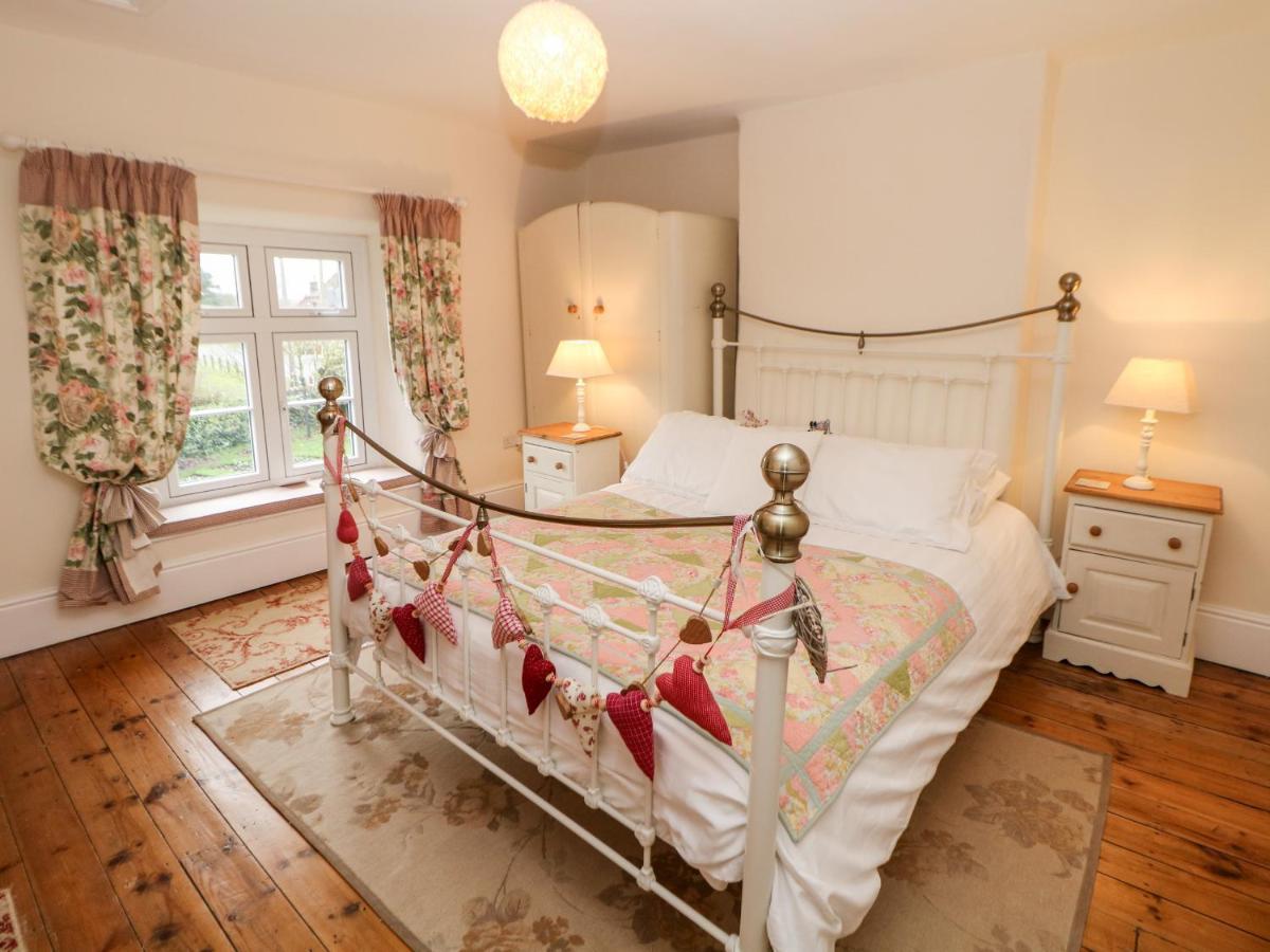 Вилла Quarry House Whiston  Экстерьер фото